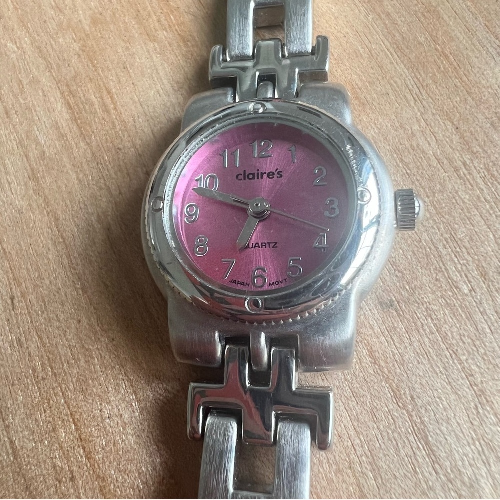 Claire’s girls pink fashion watch NEW BATTERY